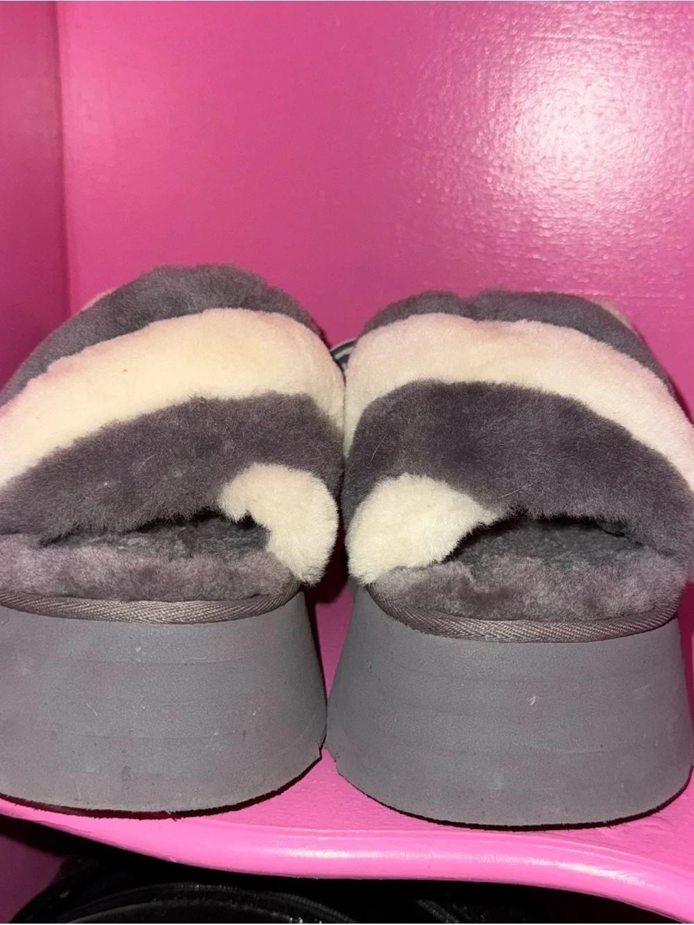UGG Disco Stripe Sandals size 6